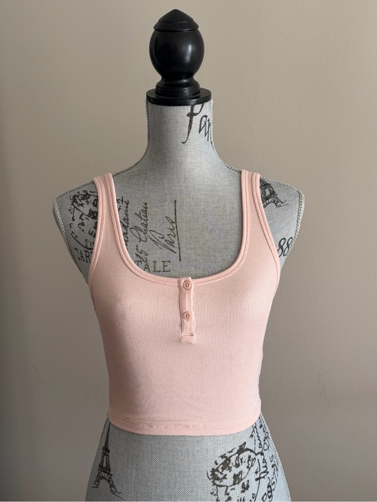 Sunday Best Tops - Aritzia Sunday Best Pink Ribbed Henley Crop Tank Top XS